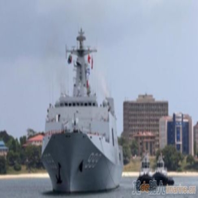 為什么小小的拖船能拉動(dòng)幾萬噸的航母？而且有些拖船還在航母后面？